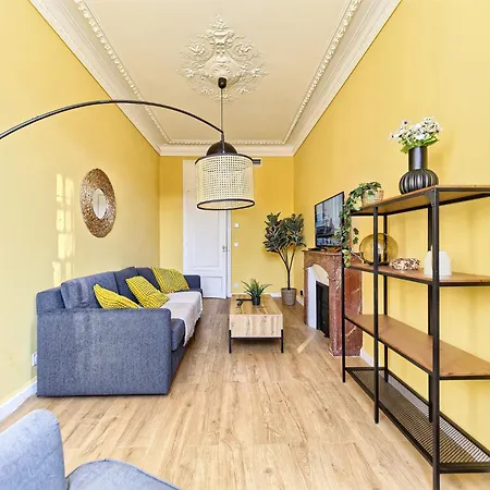 Luxury Homeplace In Center Διαμέρισμα