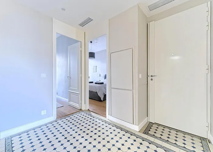 Luxury Homeplace In Center Apartment *