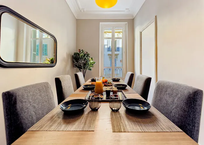 Luxury Homeplace In Center * Nice