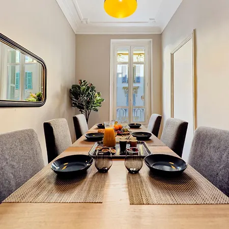 Luxury Homeplace In Center * Nice